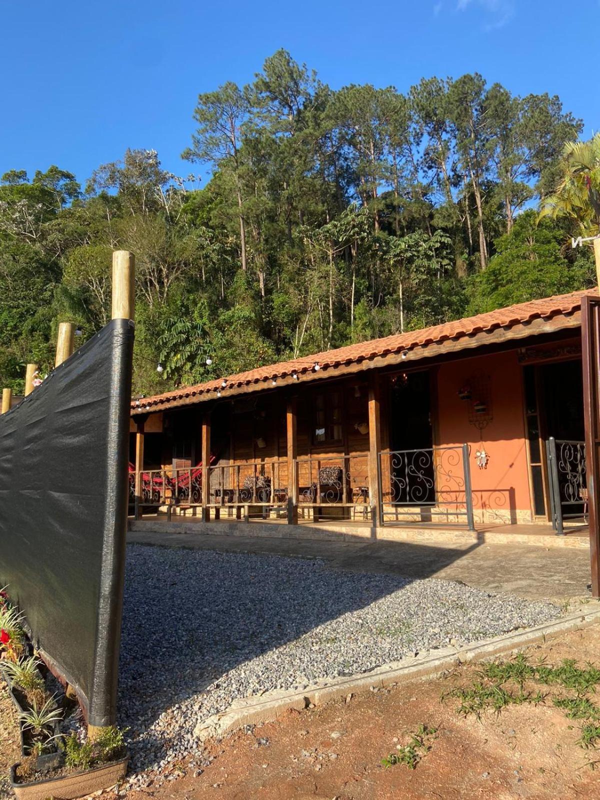 Cabana Com Jacuzzi Em Guararema Eksteriør billede